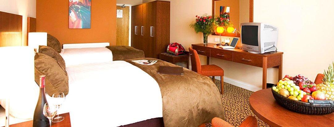 Maldron Hotel & Leisure Centre Limerick Junction Екстериор снимка